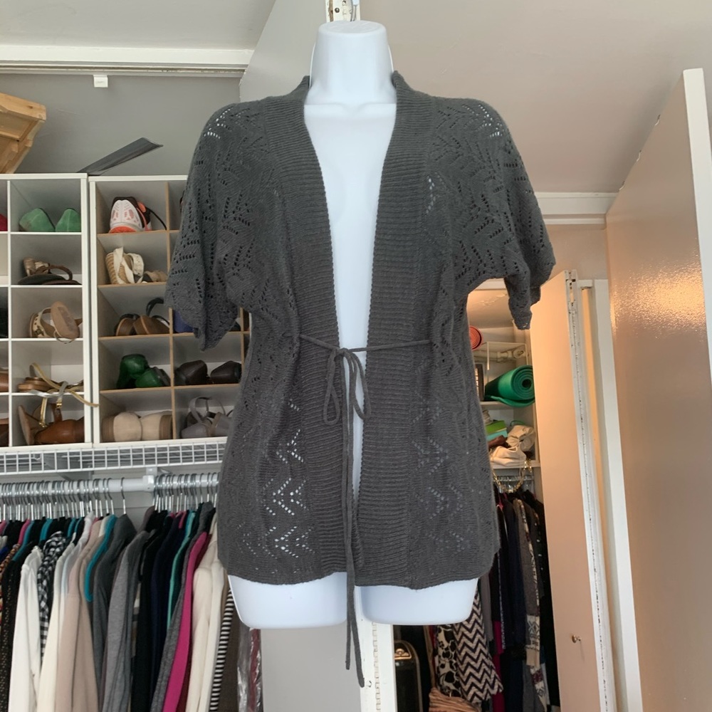 🌈Charcoal short sleeve cardigan (2 for $10 promo)